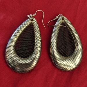 Mesh Silver Teardrop Earrings